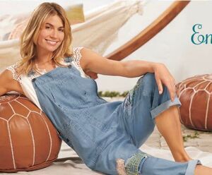 The Pyramid Collection Cotton Chambray Patchwork Boho denim Overalls Blue M NEW